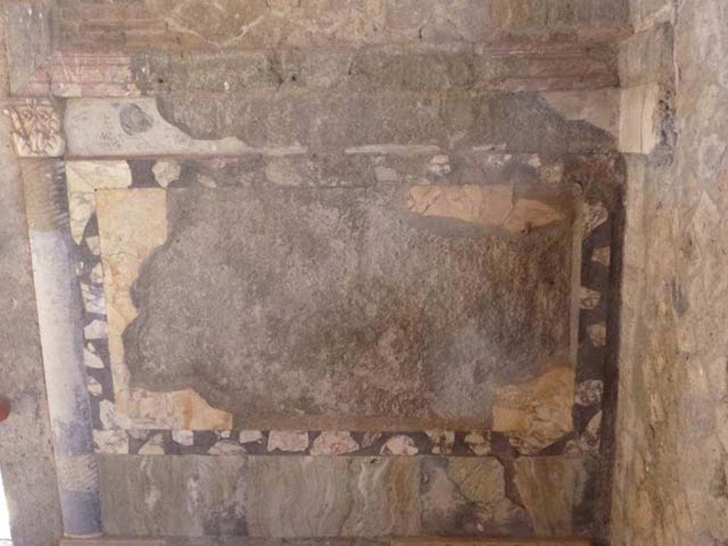 Ins. Or. 1. 2, Herculaneum. June 2012. Detail from panel on south wall in south-west corner. Photo courtesy of Michael Binns.